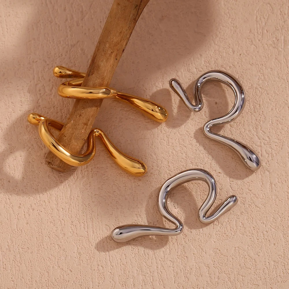 Salsa Ear Cuff