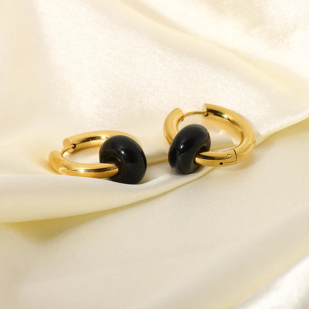 Kyra Hoops