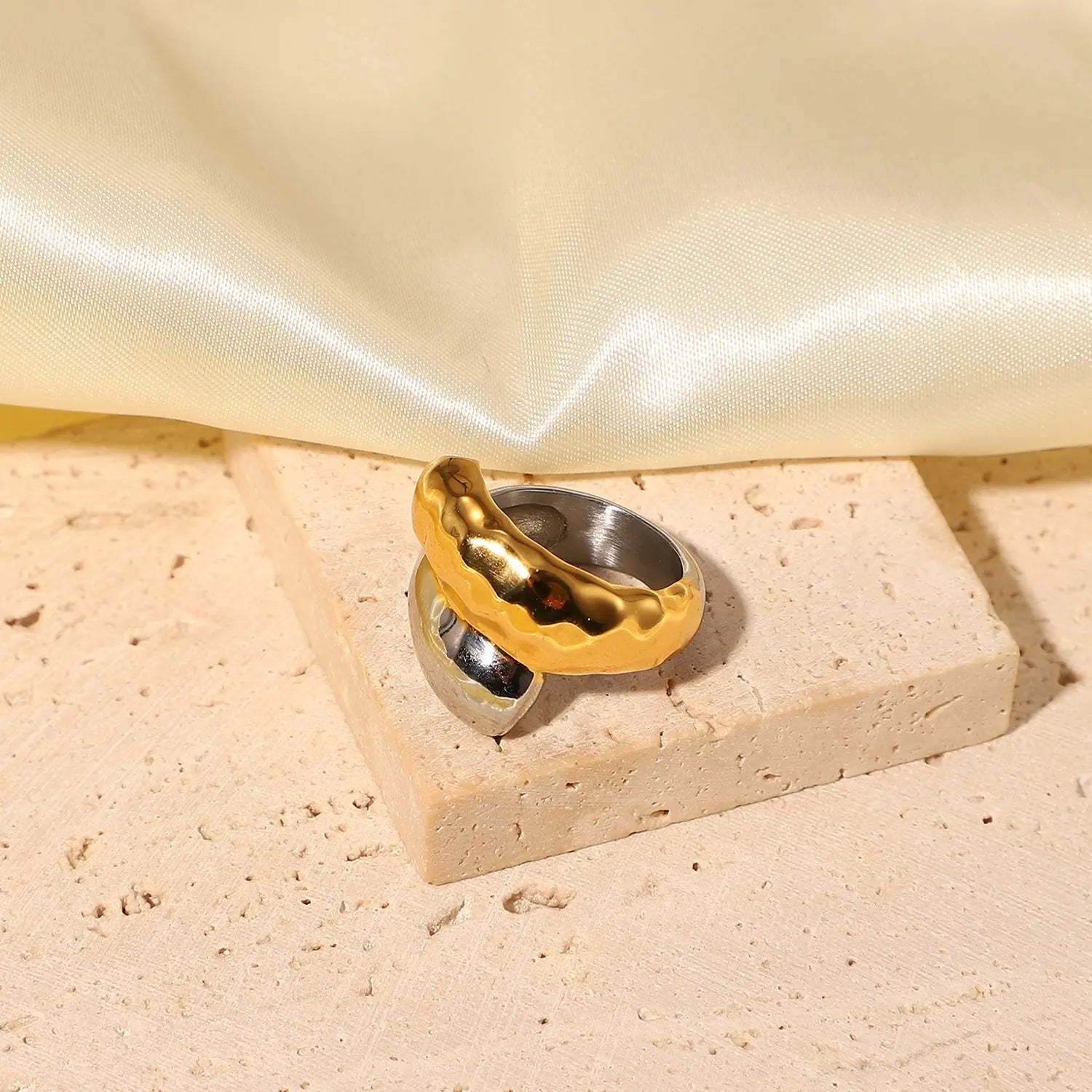 Two Tone Contour Ring