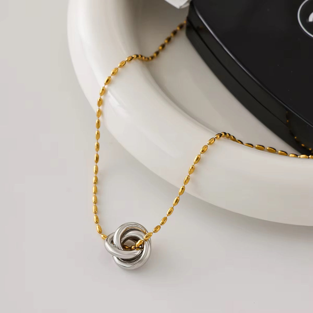 Twirl Necklace
