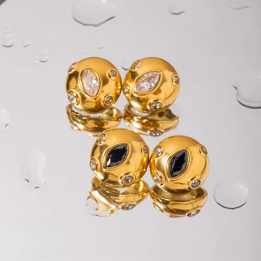 Luna Studs