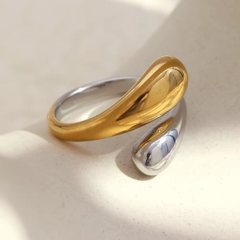 Dewdrop Ring