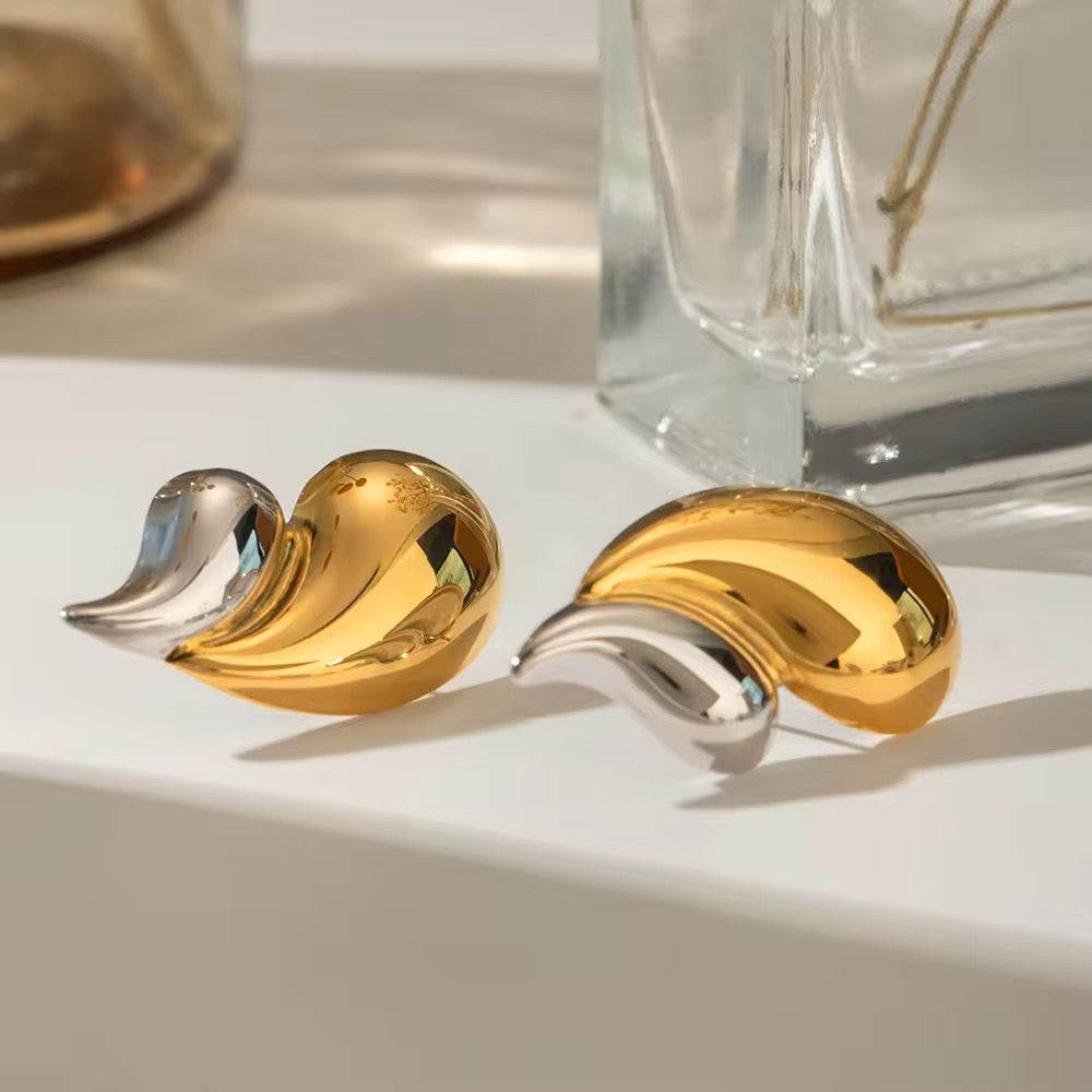 Ambi Studs