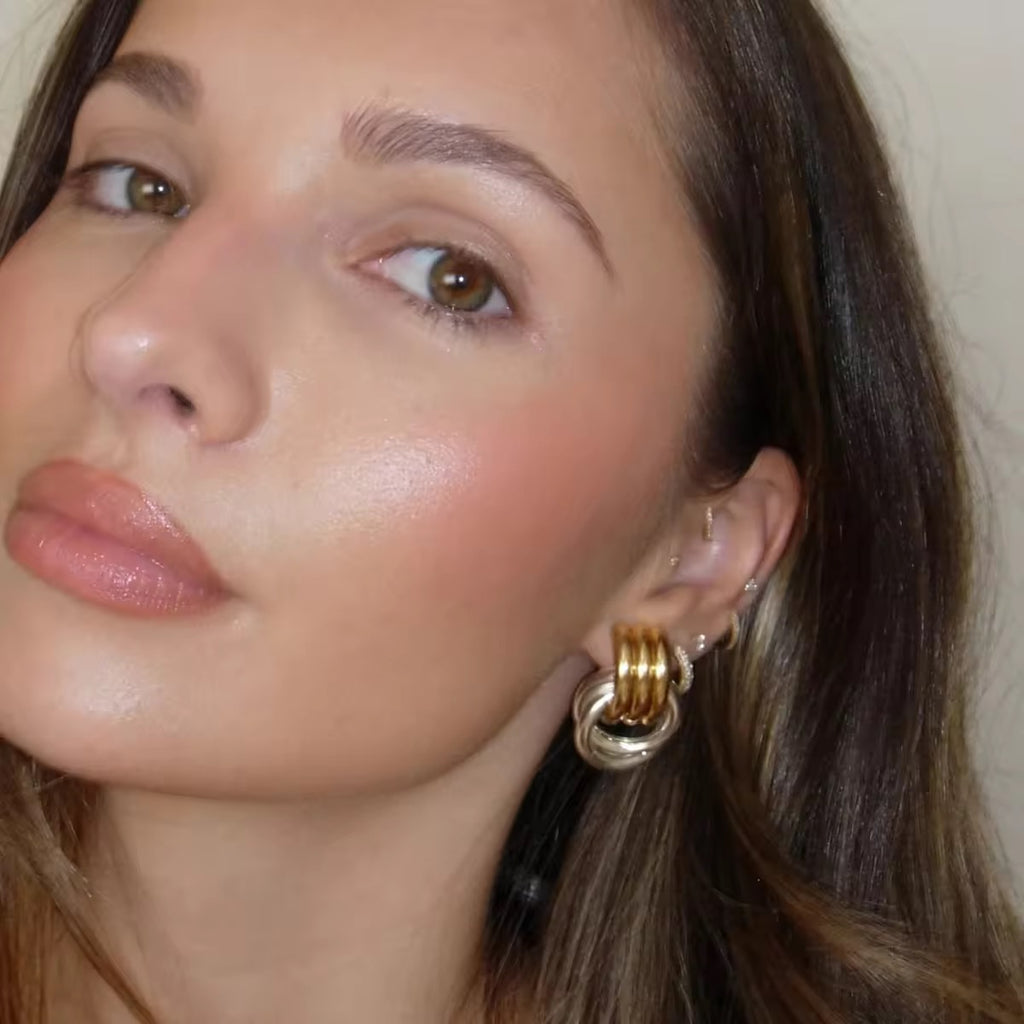 Elle Studs