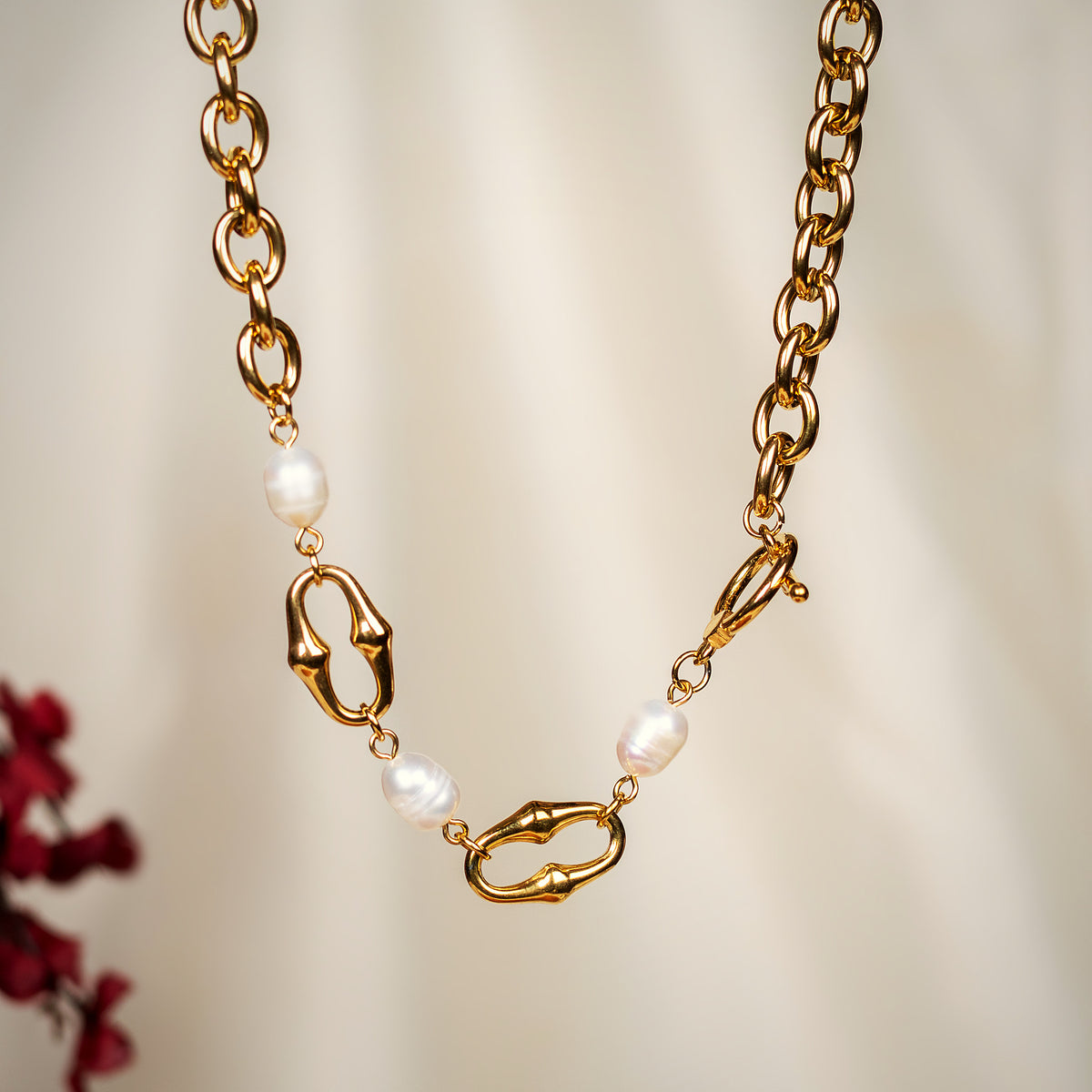Gemini pearl and chain toggle necklace in gold for women – Navera Jewels